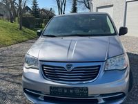 Gebraucht Lancia Voyager Silver 177 PS (130 kW) 2014 Silber Van / Kleinbus