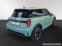 Gebraucht Mini Cooper S 204 PS (150 kW) 2024 Ocean wave green Kleinwagen
