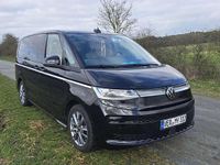 Gebraucht VW Multivan Style 150 PS (110 kW) 2023 Schwarz Van
