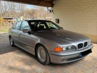 Gebraucht BMW 528 193 PS (141 kW) 1996 Silber Limousine