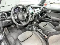 Używany Mini Cooper 136 KM (100 kW) 2023 Czarny Hatchback