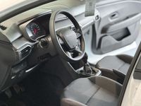 Gebraucht Dacia Jogger Essentiel 101 PS (74 kW) 2024 Weiß Van / Kleinbus