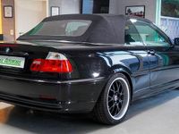 Gebraucht BMW 320 Cabriolet Performance 170 PS (125 kW) 2001 Schwarz ii Cabrio