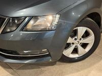 Gebraucht Skoda Octavia 116 PS (85 kW) 2017 Grau Limousine