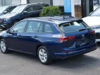 Gebraucht VW Golf VIII Life 131 PS (96 kW) 2022 Blau Kombi