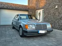 Second-hand Mercedes E250 90 CP (66 kW) 1988 Argintiu Berlinǎ