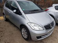 Gebraucht Mercedes A160 95 PS (69 kW) 2011 Silber Limousine