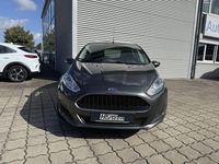 Gebraucht Ford Fiesta Trend 101 PS (74 kW) 2016 Grau Kleinwagen