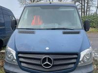 Second-hand Mercedes Sprinter 129 CP (94 kW) 2015 Albastru Van