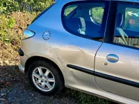 Gebraucht Peugeot 206 60 PS (44 kW) 2005 Silber Limousine