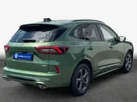 Gebraucht Ford Kuga ST-Line X 180 PS (132 kW) 2025 Grün SUV