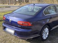 Gebraucht VW Passat 190 PS (139 kW) 2017 Blau Limousine