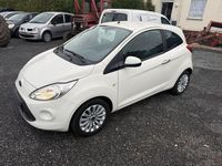 Gebraucht Ford Ka Titanium 69 PS (50 kW) 2014 Weiß Kleinwagen