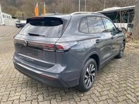 Neu VW Tiguan Life 150 PS (110 kW) 2025 Delfingrau metallic SUV