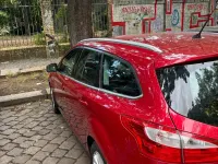 Gebraucht Ford Focus Titanium 125 PS (91 kW) 2012 Rot Kombi
