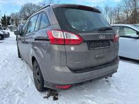 Gebraucht Ford Grand C-Max 116 PS (85 kW) 2012 Braun Van / Kleinbus