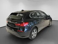 Gebraucht BMW 118 Advantage 136 PS (100 kW) 2023 Schwarz (metallic) Limousine
