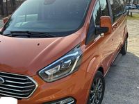 Gebraucht Ford Tourneo Titanium 170 PS (125 kW) 2018 Orange Van / Kleinbus