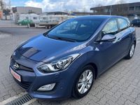 Gebraucht Hyundai i30 Style 135 PS (99 kW) 2012 Blau Limousine