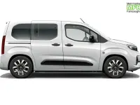 Neu Opel Combo 131 PS (96 kW) 2026 Kaolin weiß Van / Kleinbus