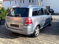 Gebraucht Opel Zafira Edition 140 PS (102 kW) 2007 Silber Van / Kleinbus