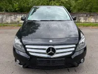 Gebraucht Mercedes B180 122 PS (89 kW) 2013 Schwarz Van / Kleinbus