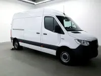 Używany Mercedes E-Sprinter 2021 Biały Van