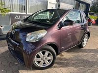 Gebraucht Toyota iQ Basis 68 PS (50 kW) 2009 Deep amethyst mica metallic Kleinwagen