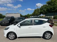 Gebraucht Hyundai i10 Select 67 PS (49 kW) 2021 Polar white / sol Kleinwagen