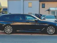 Gebraucht BMW 550 400 PS (294 kW) 2019 Carbonschwarz Kombi