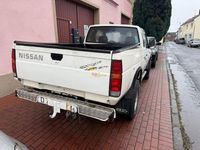 Gebraucht Nissan Navara 101 PS (74 kW) 1990 Weiß Pickup