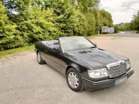 Gebraucht Mercedes 300 220 PS (161 kW) 1992 Schwarz Cabrio