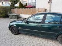 Gebraucht BMW 318 87 PS (63 kW) 1998 Grün Limousine