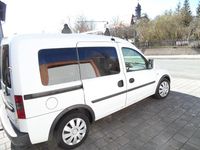 Usata Opel Combo 101 CV (74 kW) 2005 Bianco Monovolume