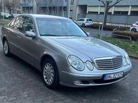 Gebraucht Mercedes E220 Elegance 150 PS (110 kW) 2004 Grau Limousine