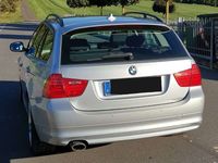 gebraucht BMW 320 d touring - PANORAMAdach, Navi, metallic