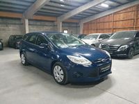 Gebraucht Ford Focus Ambiente 101 PS (74 kW) 2014 Blau Kombi