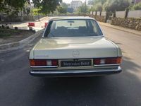 Gebraucht Mercedes E280 185 PS (136 kW) 1981 Grün Limousine