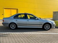 Gebraucht BMW 528 193 PS (141 kW) 1998 Silber Limousine