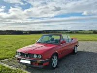 Gebraucht BMW 320 130 PS (95 kW) 1989 Rot Cabrio