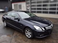 Gebraucht Mercedes E200 Elegance 184 PS (135 kW) 2010 Blau Coupé