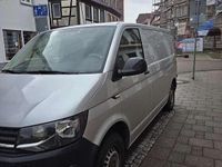 Usata VW Transporter 140 CV (102 kW) 2015 Grigio Furgone