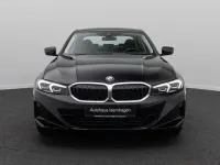 Gebraucht BMW 318 Sport Line 156 PS (114 kW) 2024 Schwarz 2668 Limousine