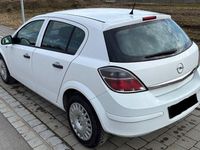 Gebraucht Opel Astra 90 PS (66 kW) 2009 Weiß Limousine