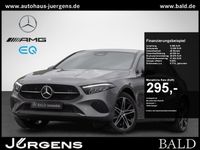 Gebraucht Mercedes A250 Advanced 163 PS (119 kW) 2024 Mountain grey metallic Limousine