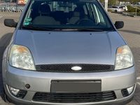 gebraucht Ford Fiesta Grau Auto aus zweite Hand Tüv bis 07.2025