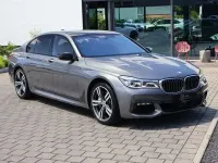 Gebraucht BMW 750 M Sport 400 PS (294 kW) 2017 Magellangrau Limousine