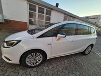Gebraucht Opel Zafira Active 131 PS (96 kW) 2017 Weiß Van / Kleinbus