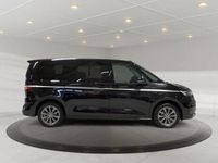 Gebraucht VW Multivan Style 150 PS (110 kW) 2023 Schwarz Van