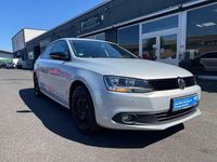 Gebraucht VW Jetta Match 122 PS (89 kW) 2013 Silber Limousine